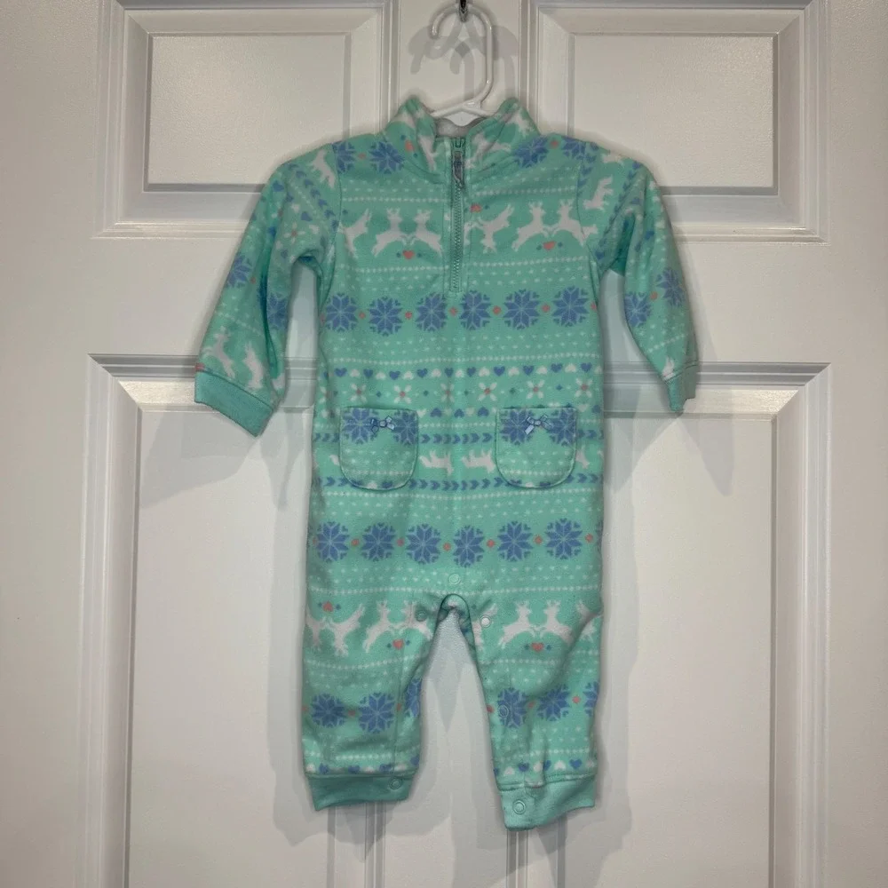 Carters Baby‎ Girl Size 6 Months Fleece Pajamas Sleepsuit Snowflakes Reindeer